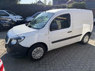 krockskadad bil bedrijf Mercedes Citan 108 CDi BlueEfficiency vaste prijs 2018/8