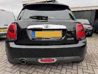 Mini Cooper Automaat 1.5 Chilli/Mary-Lebone Vaste prijs picture 3