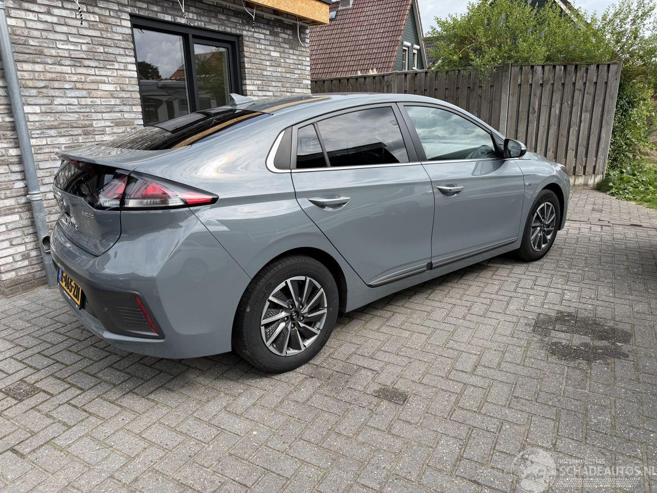 Hyundai Ioniq Premium EV 38 KWh