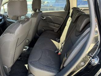 Renault Clio Limited 0.9 TCe station picture 21