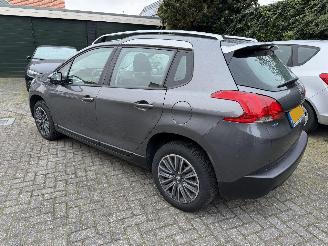 Peugeot 2008 Automaat 1.2 PureTech Blue Lion picture 8