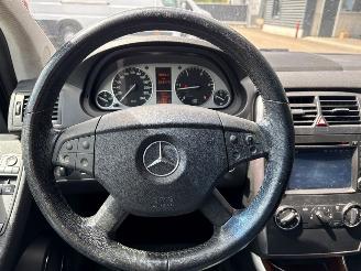 Mercedes B-klasse 2.0 B-200 CDI 16V Hatchback  Diesel 1.991cc 103kW (140pk) FWD picture 12
