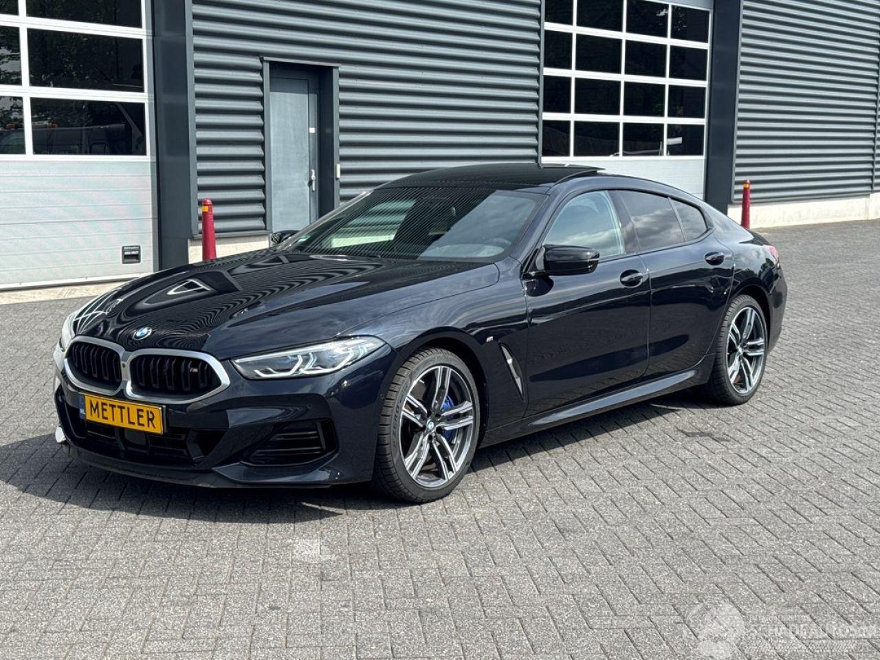 BMW 8-serie M850 CARBON ZWART 390 kW (530 PK) 4.395 cc PANORAMADAK SOFTCLOSE