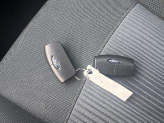 Ford Fiesta 1.25 16V Hatchback  Benzine 1.242cc 44kW (60pk) FWD picture 26