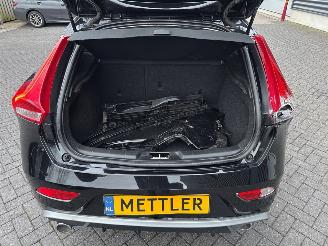 Volvo V-40 2.0 D2 16V Hatchback 4Dr Diesel 1.969cc 88kW (120pk) FWD picture 8