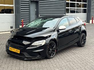 Avarii autoturisme Volvo V-40 2.0 D2 16V Hatchback 4Dr Diesel 1.969cc 88kW (120pk) FWD 2017/4