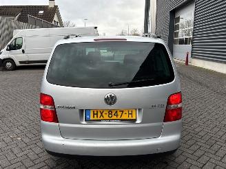 Volkswagen Touran 1.6 FSI 16V MPV  Benzine 1.598cc 85kW (116pk) FWD picture 4