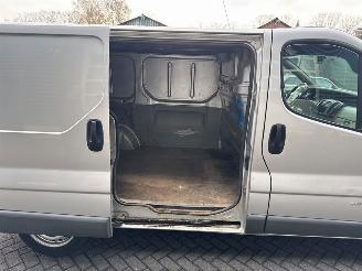 Renault Trafic 1.9 dCi 100 16V Bestel  Diesel 1.870cc 74kW (101pk) FWD picture 10