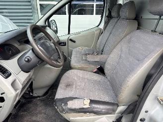 Renault Trafic 1.9 dCi 100 16V Bestel  Diesel 1.870cc 74kW (101pk) FWD picture 16