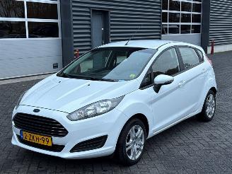 krockskadad bil auto Ford Fiesta 1.0 Ti-VCT 12V 65 Hatchback  Benzine 999cc 48kW (65pk) FWD 2015/1