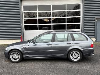 BMW 3-serie 318i 16V Combi/o  Benzine 1.995cc 105kW (143pk) RWD picture 2