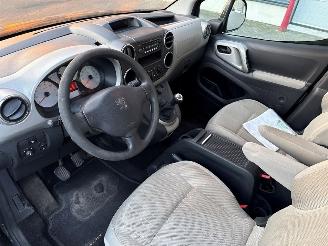 Peugeot Partner 1.6 16V Phase 1 MPV  Benzine 1.587cc 80kW (109pk) FWD picture 12