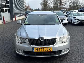 Skoda Superb 1.6 TDI Combi/o  Diesel 1.598cc 77kW (105pk) FWD picture 8