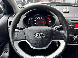 Kia Picanto 1.2 16V Hatchback  Benzine 1.248cc 63kW (86pk) FWD picture 12