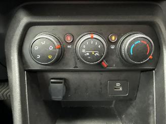 Dacia Sandero 1.0 TCe 90 12V Hatchback  Benzine 999cc 67kW (91pk) FWD picture 16