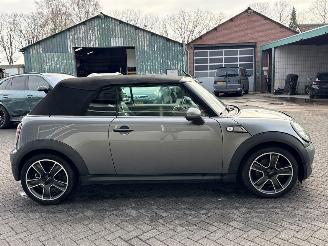 Mini Cooper S 1.6 16V Cooper S Cabrio  Benzine 1.598cc 128kW (174pk) FWD picture 7