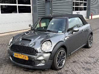Damaged car Mini Cooper S 1.6 16V Cooper S Cabrio  Benzine 1.598cc 128kW (174pk) FWD 2010/6