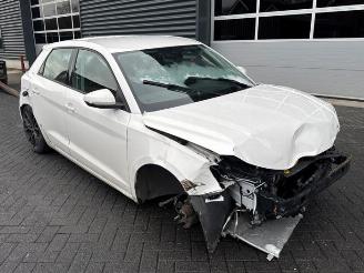 Vrakbiler auto Audi A1 A1 Sportback (GBA), Hatchback 5-drs, 2018 1.0 25 TFSI 12V 2023/1