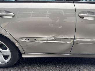 Mercedes E-klasse 3.2 E-320 CDI 24V Sedan 4Dr Diesel 3.222cc 150kW (204pk) RWD picture 26