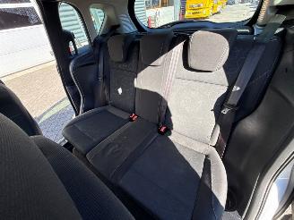 Ford B-Max 1.0 EcoBoost 12V 100 MPV  Benzine 999cc 74kW (101pk) FWD picture 10