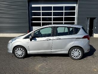 Ford B-Max 1.0 EcoBoost 12V 100 MPV  Benzine 999cc 74kW (101pk) FWD picture 2