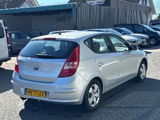 Hyundai I-30 1.4 CVVT 16V Hatchback  Benzine 1.396cc 80kW (109pk) FWD picture 5
