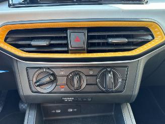 Seat Ibiza 1.0 MPI 12V Hatchback 4Dr Benzine 999cc 59kW (80pk) FWD picture 16