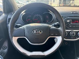 Kia Picanto 1.0 12V Hatchback  Benzine 998cc 49kW (67pk) FWD picture 11