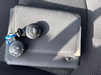 Mini One 1.4 16V Hatchback  Benzine 1.397cc 70kW (95pk) FWD picture 21