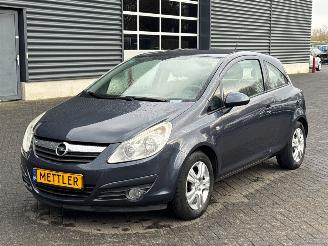 krockskadad bil auto Opel Corsa 1.2 16V Hatchback  Benzine 1.229cc 59kW (80pk) FWD 2009/11