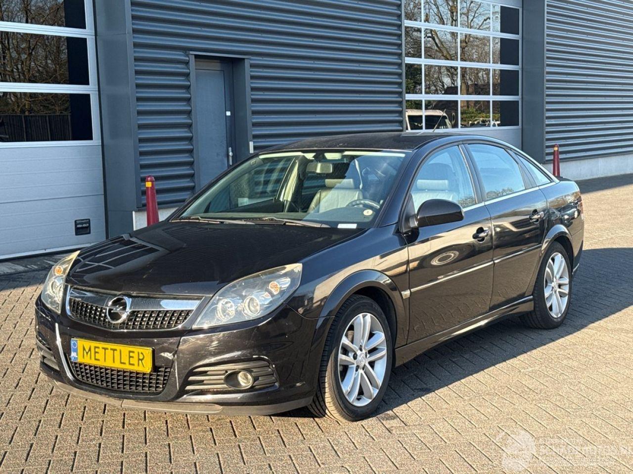Opel Vectra 1.8 16V Hatchback 4Dr Benzine 1.799cc 90kW (122pk) FWD