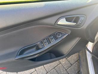 Ford Focus  picture 11