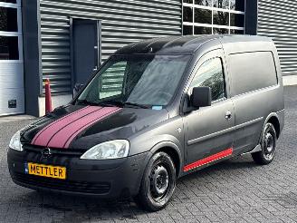 krockskadad bil auto Opel Combo 1.3 CDTI 16V Bestel  Diesel 1.248cc 55kW (75pk) FWD 2008/4