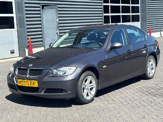 krockskadad bil auto BMW 3-serie 316i 16V Sedan 4Dr Benzine 1.597cc 90kW (122pk) RWD 2008/7