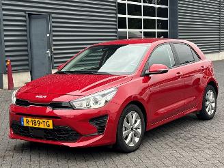 škoda osobní automobily Kia Rio 1.0i T-GDi 100 12V Hatchback  Benzine 998cc 74kW (101pk) FWD 2022/11