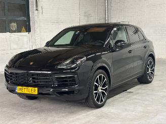 Avarii autoturisme Porsche Cayenne 3.0 V6 Turbo 24V SUV  Benzine 2.995cc 250kW (340pk) 4x4 2017-05/2023-05 (9YAEA) MDCBE 2020/5
