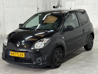 krockskadad bil auto Renault Twingo 1.5 dCi 90 FAP Hatchback 2Dr Diesel 1.461cc 63kW (86pk) FWD 2011/4