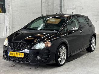 Vaurioauto  passenger cars Seat Leon 1.8 TSI 16V Hatchback 4Dr Benzine 1.798cc 118kW (160pk) FWD 2008/5