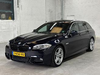 Voiture accidenté BMW 5-serie 520i 16V Combi/o  Benzine 1.997cc 135kW (184pk) RWD 2013/7