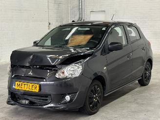 skadebil auto Mitsubishi Space-star 1.0 12V Hatchback  Benzine 999cc 52kW (71pk) FWD 2014/10