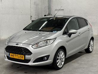 Voiture accidenté Ford Fiesta 1.0 EcoBoost 12V 100 Hatchback  Benzine 998cc 74kW (101pk) FWD 2016/10