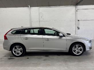 Volvo V-60 2.4 D6 20V Plug-in Hybrid AWD Combi/o  Elektrisch Diesel 2.401cc 210kW (286pk) 4x4 2012-06/2015-12 (GWAA) D82PHEV picture 6