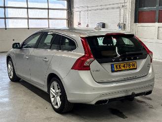 Volvo V-60 2.4 D6 20V Plug-in Hybrid AWD Combi/o  Elektrisch Diesel 2.401cc 210kW (286pk) 4x4 2012-06/2015-12 (GWAA) D82PHEV picture 3