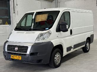 krockskadad bil bedrijf Fiat Ducato 2.0 D 115 Multijet Bestel  Diesel 1 956cc 85kW (116pk) FWD 2015/8