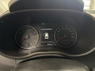 Kia Picanto 1.0 DPI picture 16