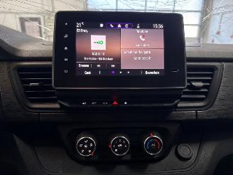 Renault Trafic Passenger 9 pers 2.0 dCi 16V 110 Bus  Diesel 1.995cc 81kW (110pk) FWD picture 19