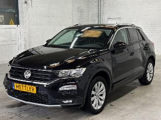 skadebil auto Volkswagen T-Roc 1.5 TSI Evo BMT 16V SUV  Benzine 1.498cc 110kW (150pk) FWD 2019/6