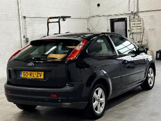 Ford Focus 1.6 16V Hatchback  Benzine 1.596cc 74kW (101pk) FWD picture 5