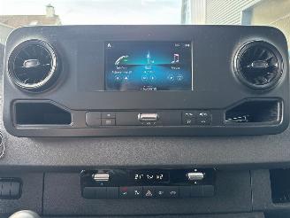 Mercedes Sprinter 314 CDI 2.1 D RWD Bestel  Diesel 2.143cc 105kW (143pk) RWD picture 17