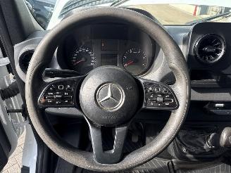 Mercedes Sprinter 314 CDI 2.1 D RWD Bestel  Diesel 2.143cc 105kW (143pk) RWD picture 13